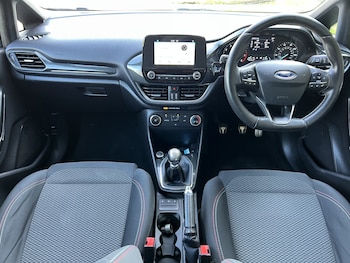 Used Ford Fiesta 2018 for sale - 79498023: Photo
