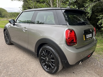 Used MINI Hatch 2019 for sale - 79498022: Photo