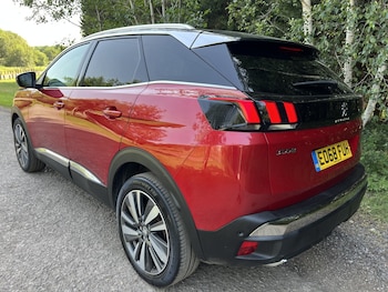 Used Peugeot 3008 2018 for sale - 79498021: Photo