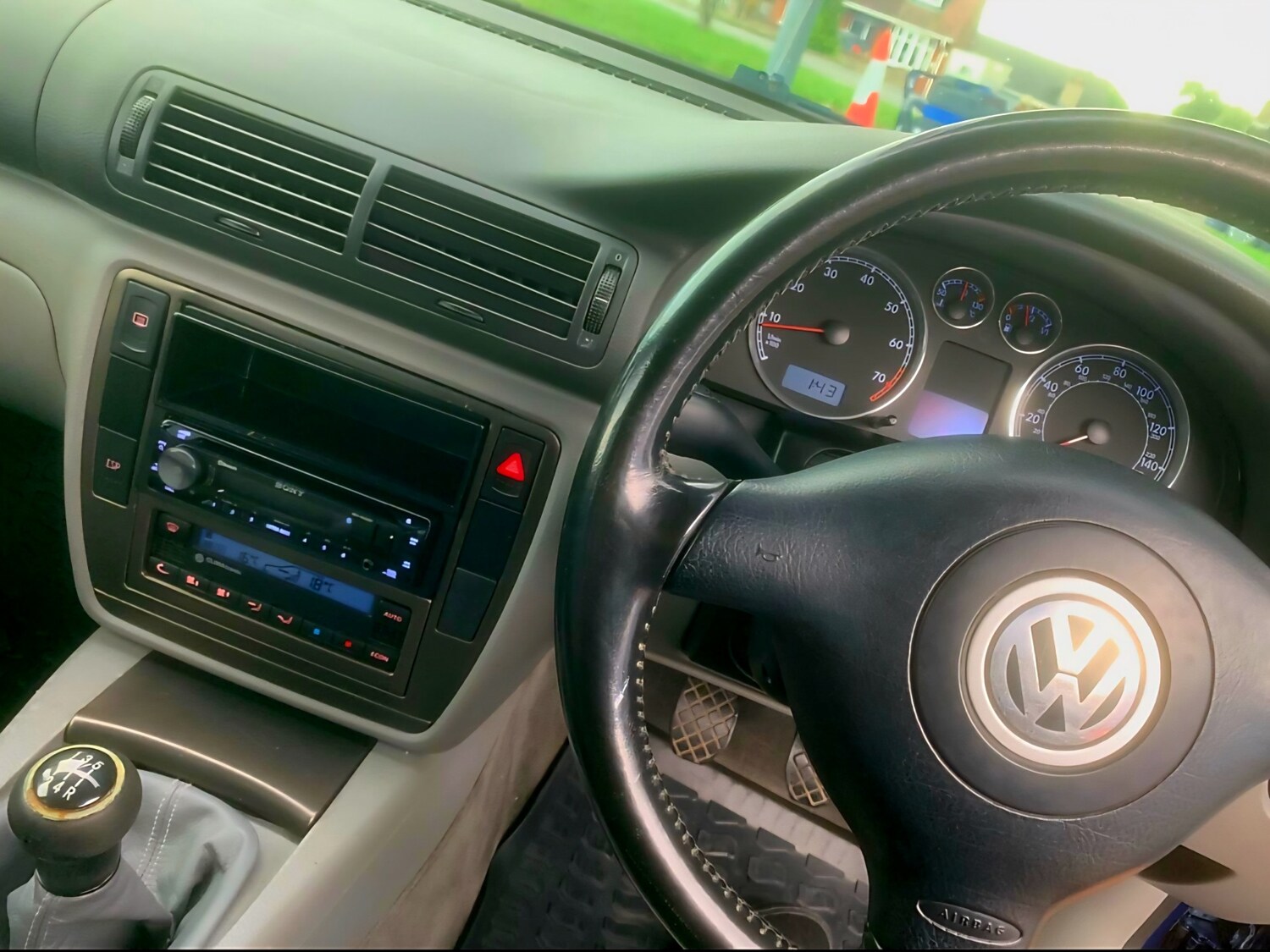 Used Volkswagen Passat 2004 for sale - 77983804: Photo 19