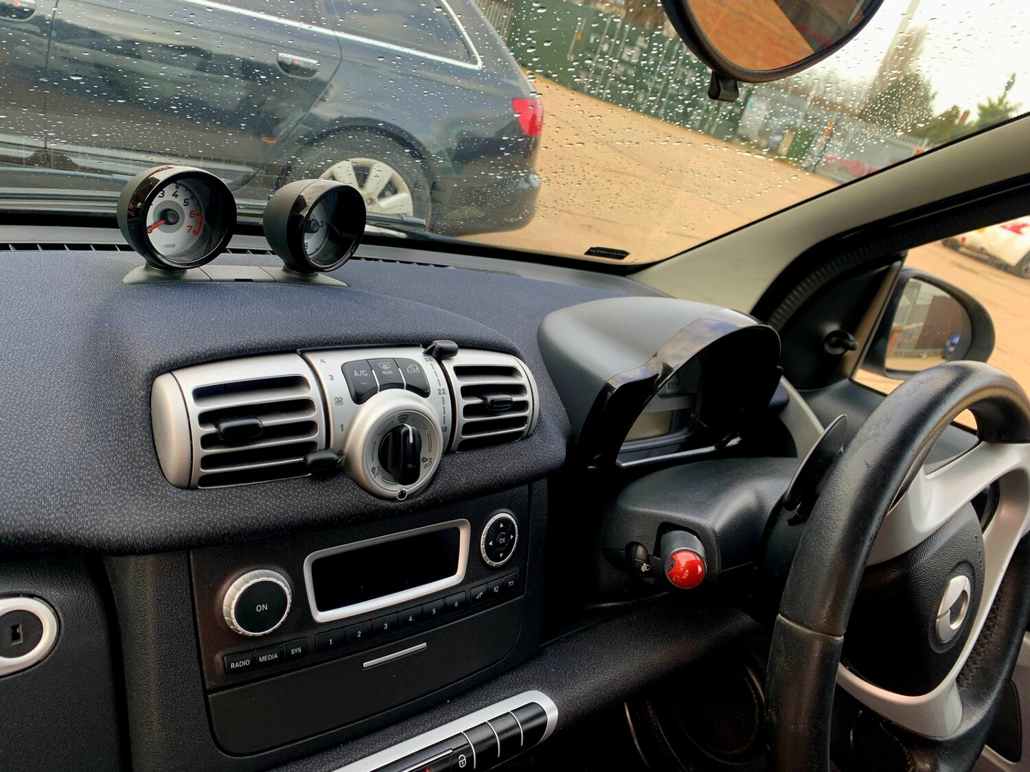 Used smart fortwo 2011 for sale - 77983769: Photo 13