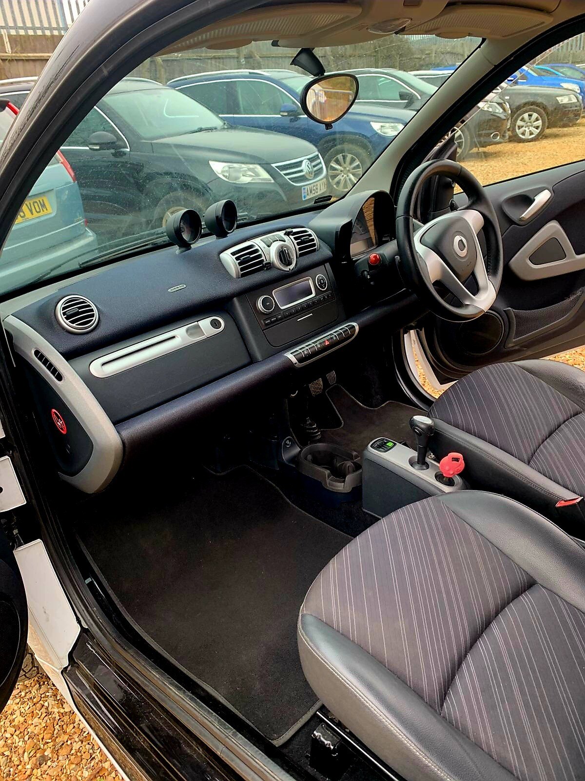 Used smart fortwo 2011 for sale - 77983769: Photo 16