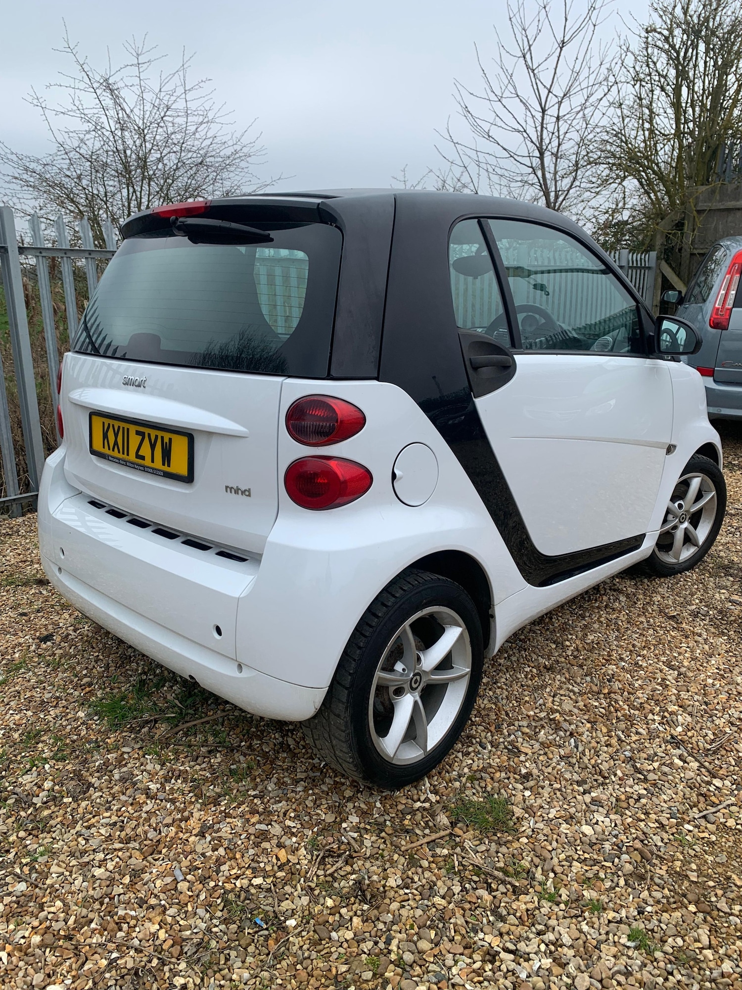 Used smart fortwo 2011 for sale - 77983769: Photo 4