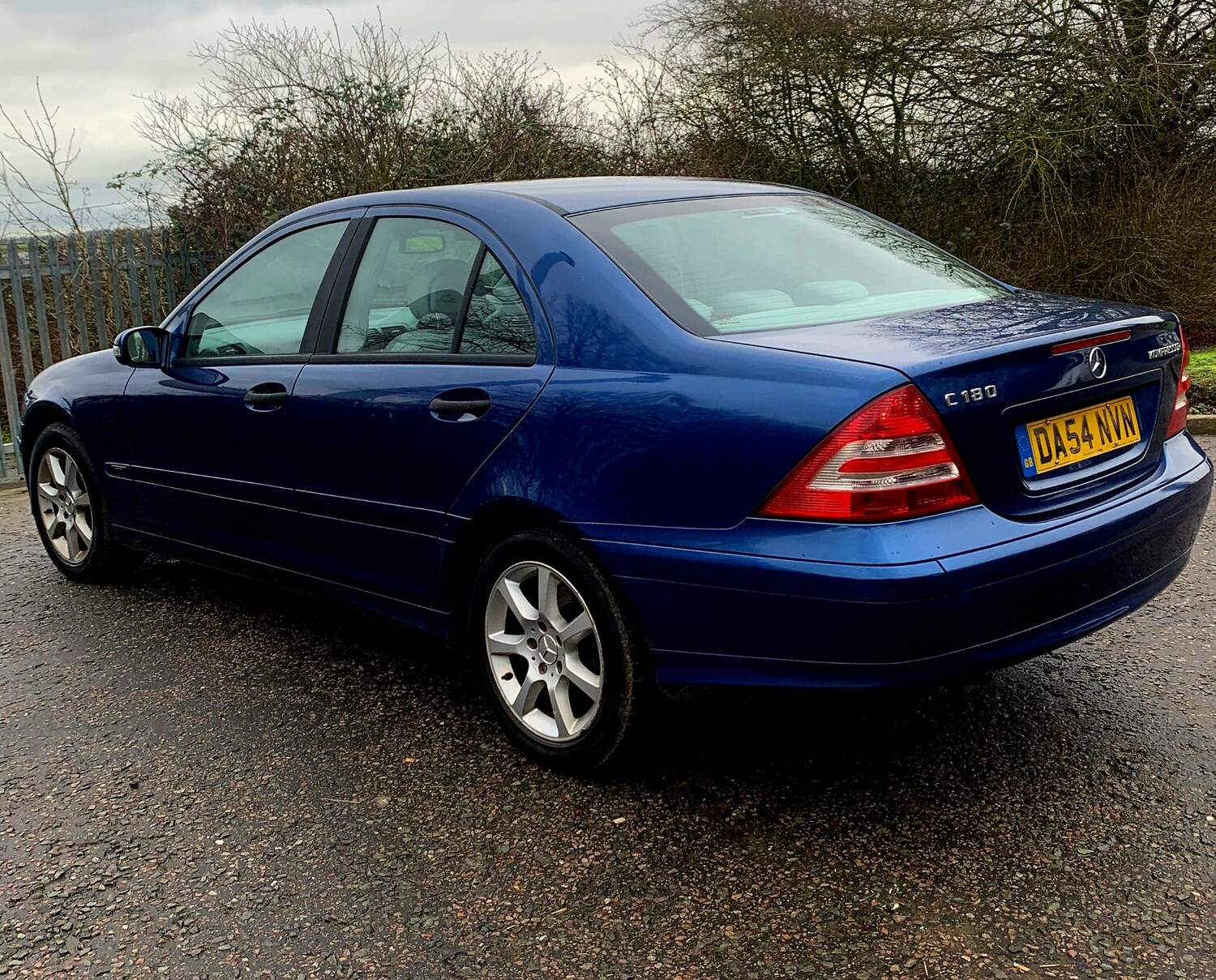 Used Mercedes-Benz C Class 2004 for sale - 77983934: Photo 6