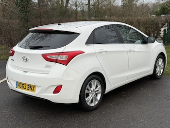 Used Hyundai i30 2014 for sale - 77014811: Photo