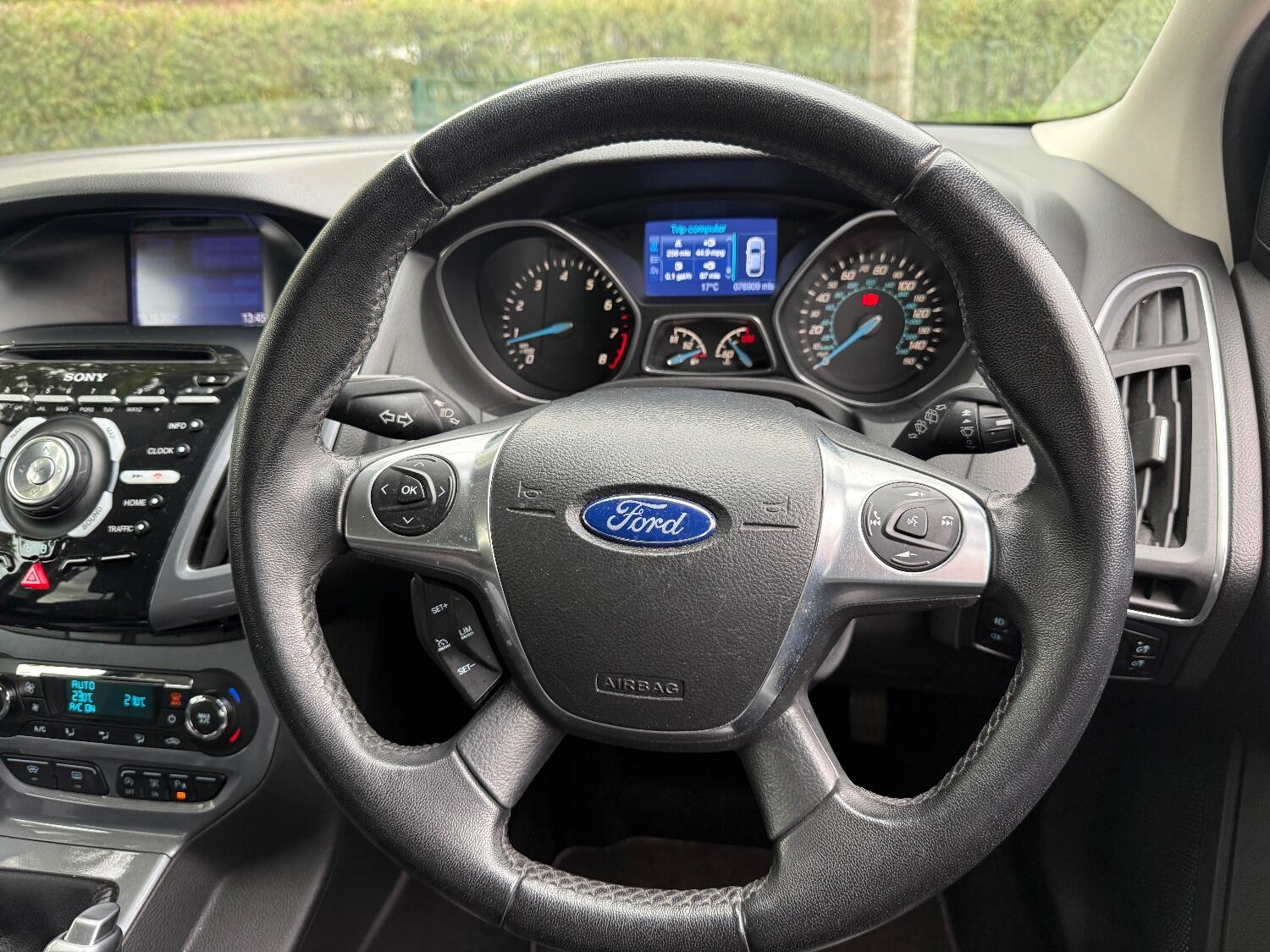 Used Ford Focus 2013 for sale - 76334773: Photo 12