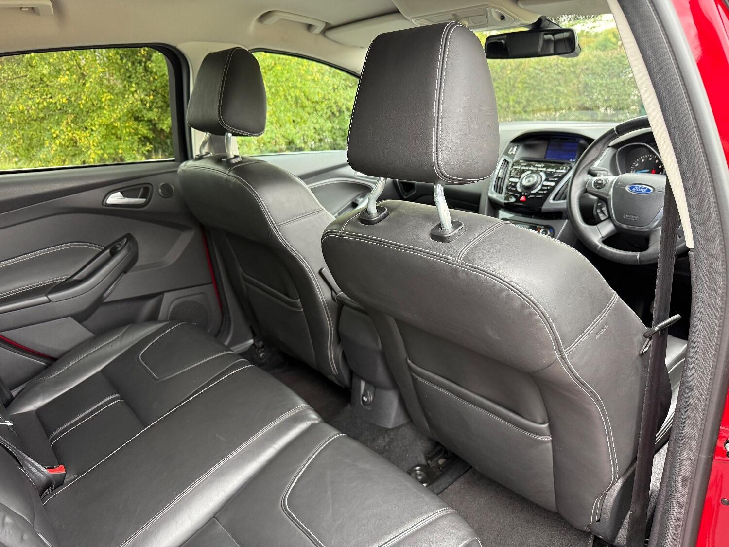 Used Ford Focus 2013 for sale - 76334773: Photo 14