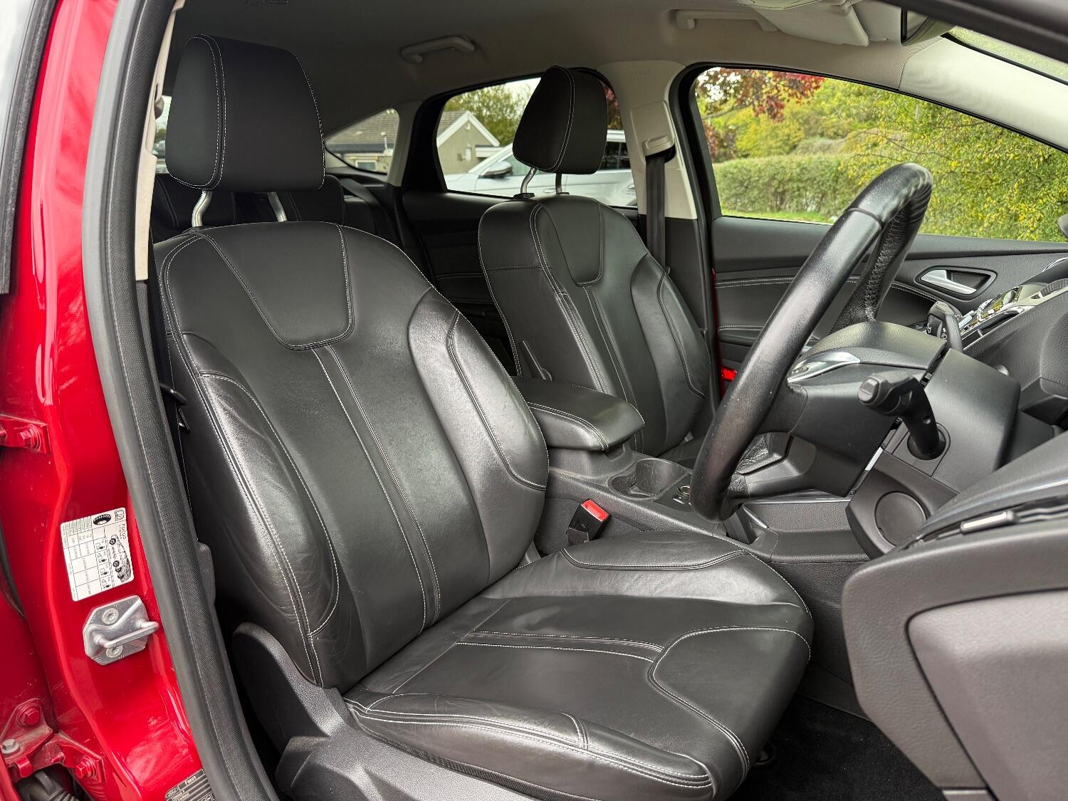 Used Ford Focus 2013 for sale - 76334773: Photo 8