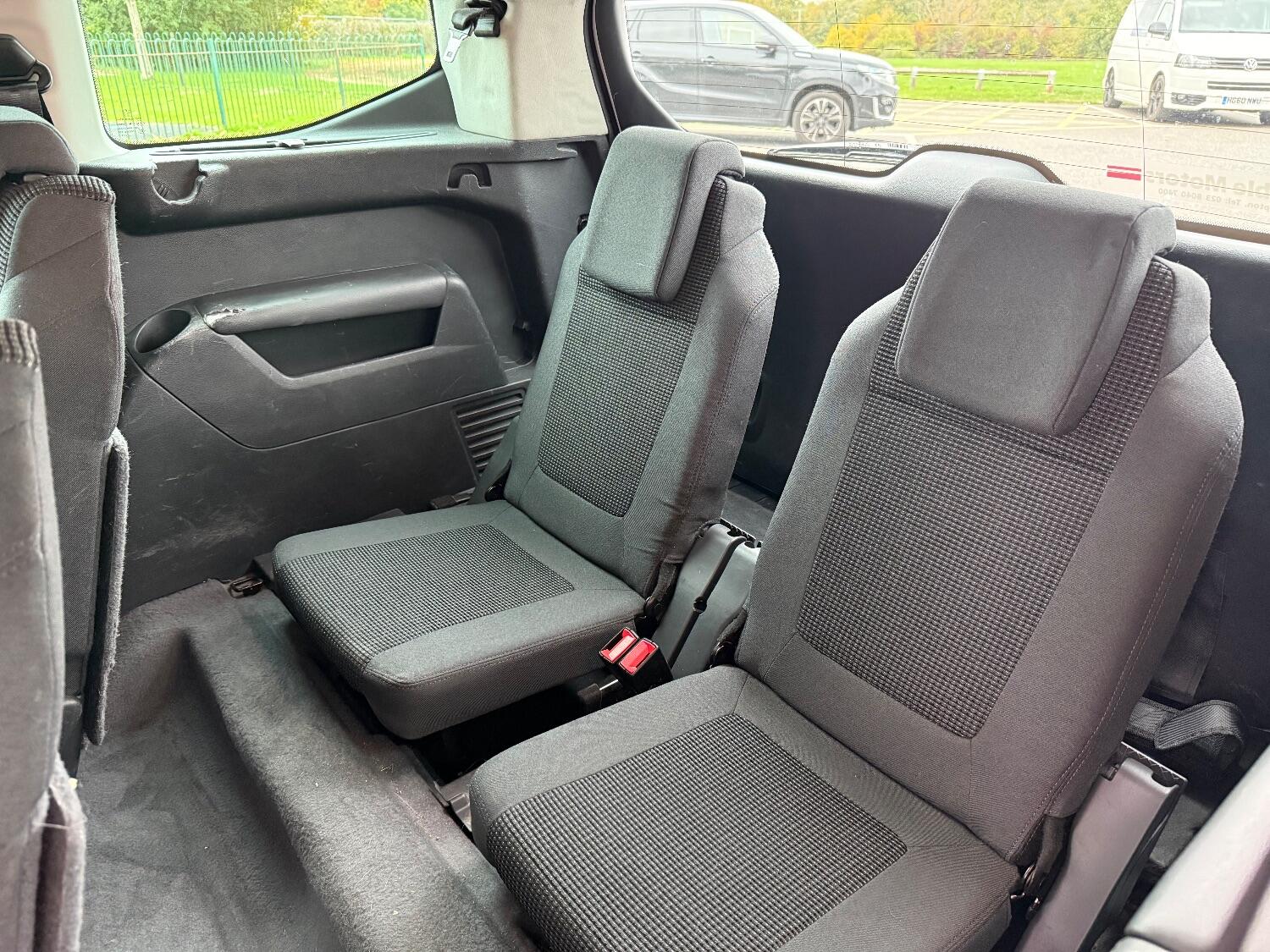 Used Peugeot 5008 2015 for sale - 76769415: Photo 15