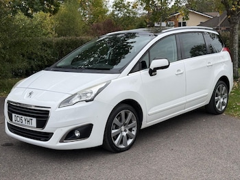 Used Peugeot 5008 2015 for sale - 76769415: Photo