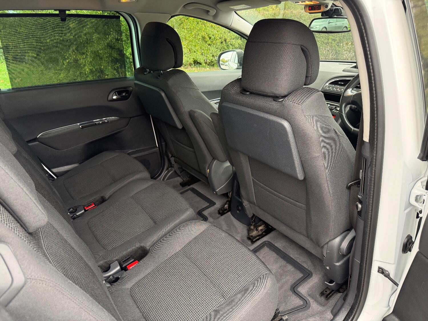 Used Peugeot 5008 2015 for sale - 76769415: Photo 8