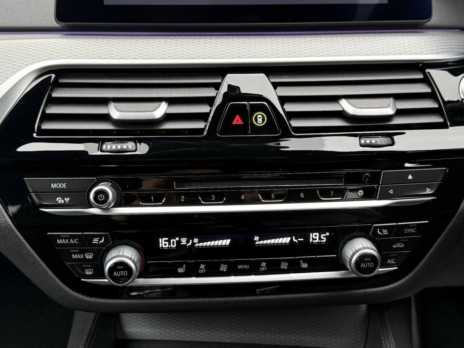 Used BMW 5 Series 2019 for sale - 77548354: Photo 11