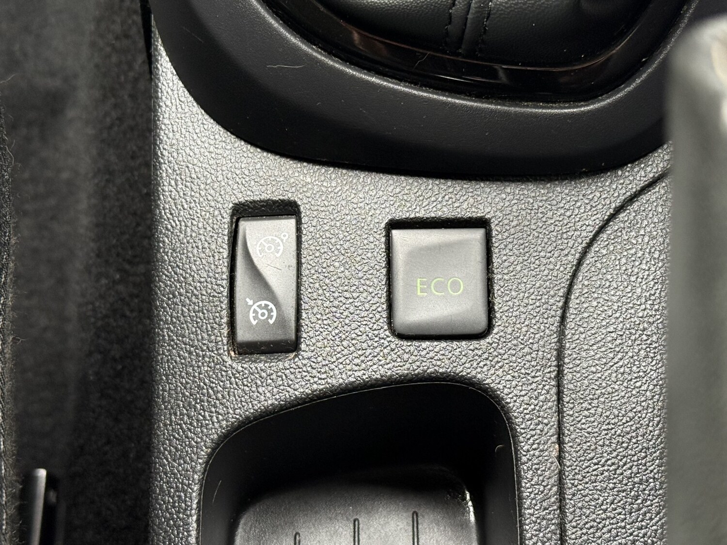 Used Renault Captur 2017 for sale - 77997258: Photo 19