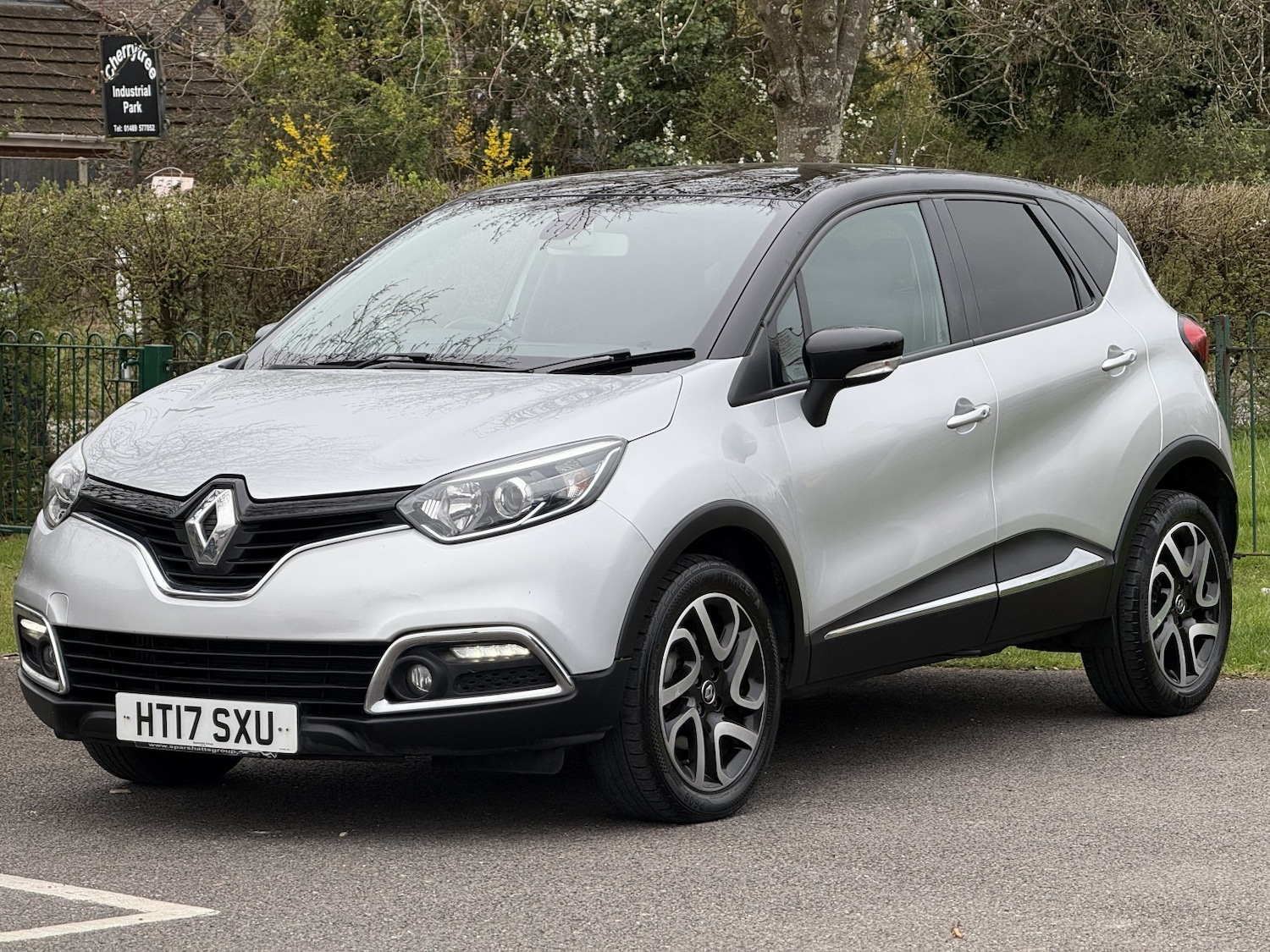 Used Renault Captur 2017 for sale - 77997258: Photo 3