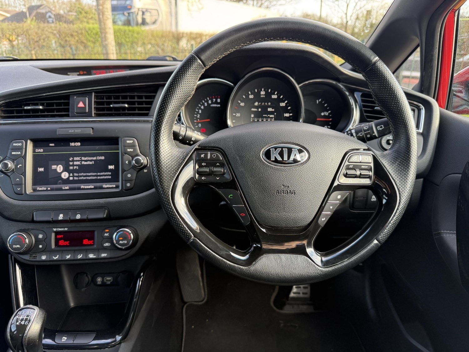 Used Kia Ceed 2015 for sale - 78031620: Photo 10