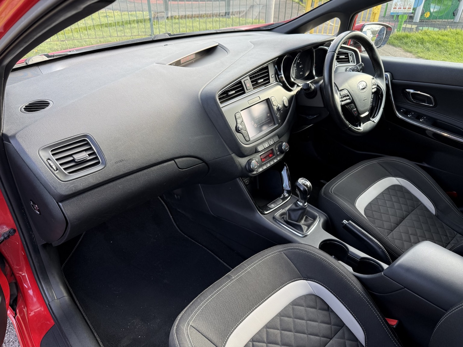 Used Kia Ceed 2015 for sale - 78031620: Photo 11