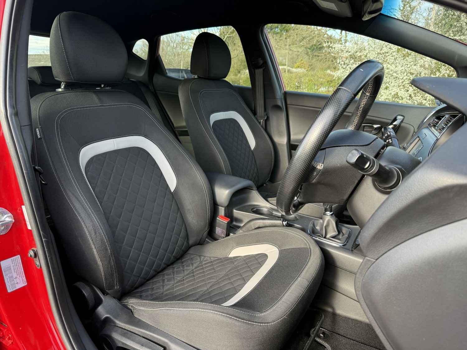 Used Kia Ceed 2015 for sale - 78031620: Photo 8