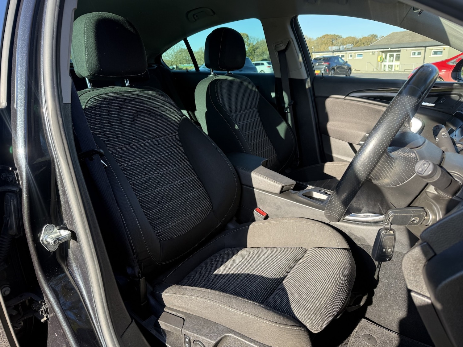 Used Vauxhall Insignia 2016 for sale - 76655985: Photo 8