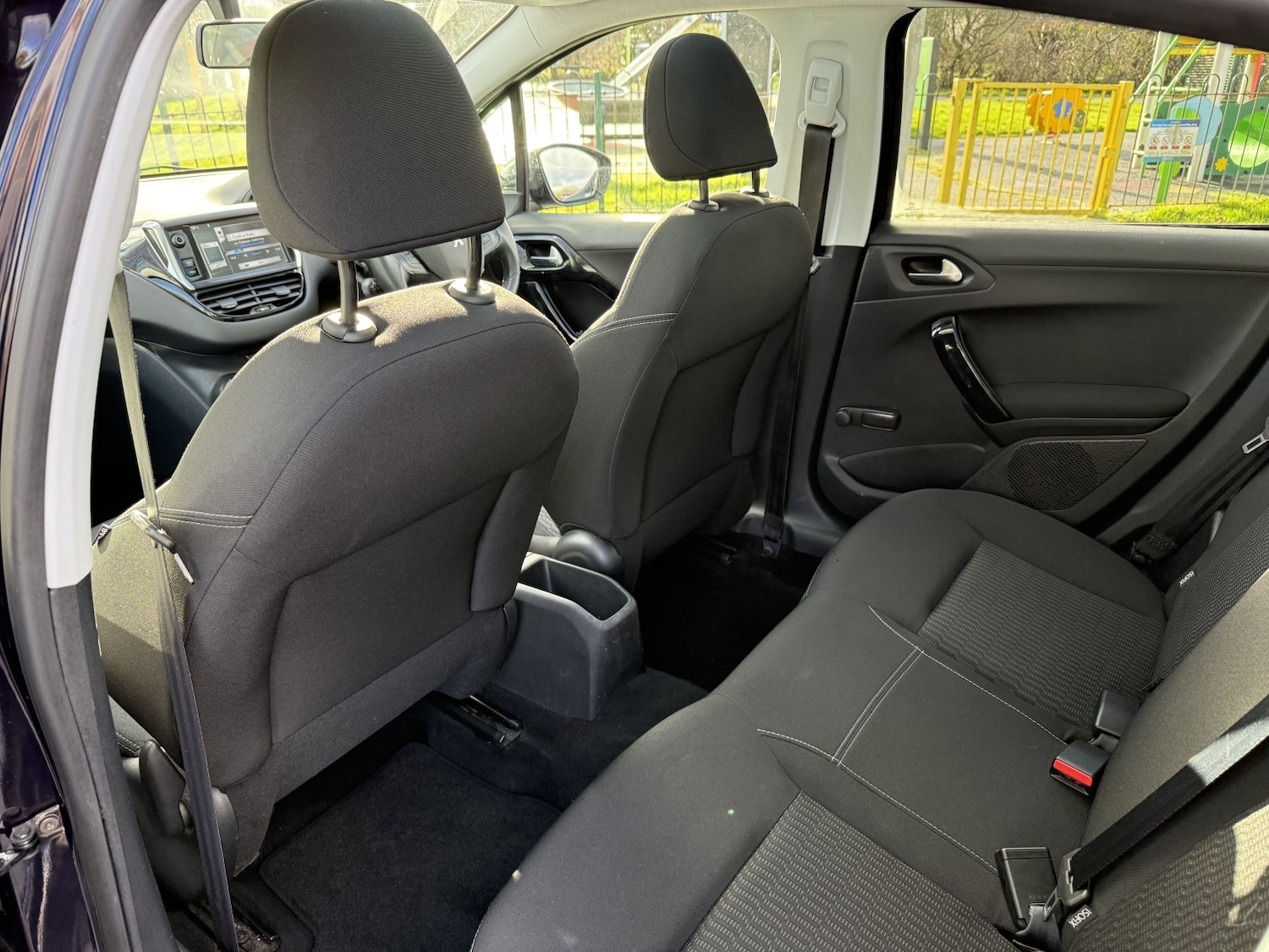 Used Peugeot 208 2014 for sale - 77228256: Photo 10