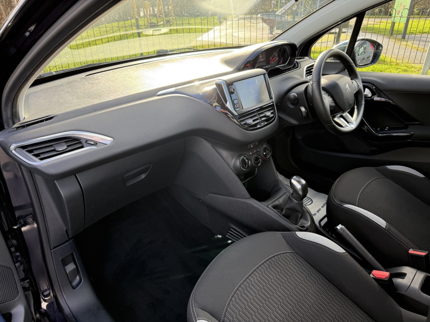 Used Peugeot 208 2014 for sale - 77228256: Photo 11