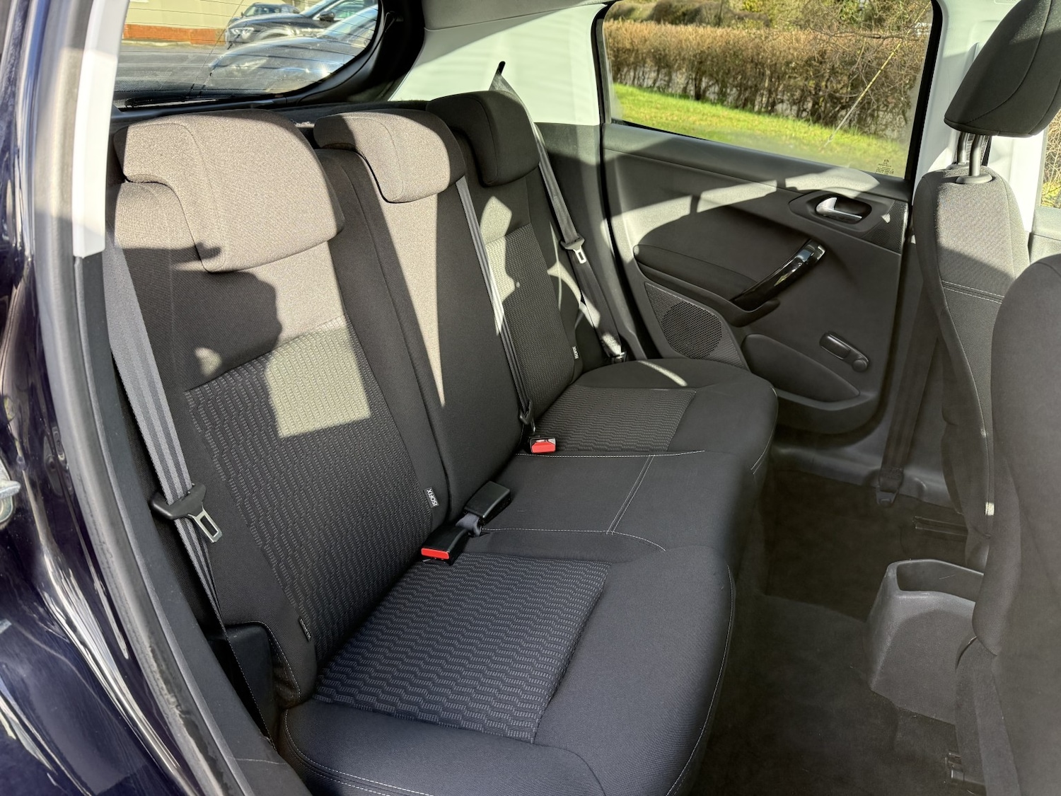 Used Peugeot 208 2014 for sale - 77228256: Photo 14