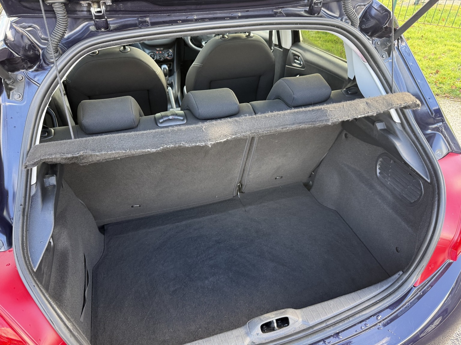 Used Peugeot 208 2014 for sale - 77228256: Photo 17