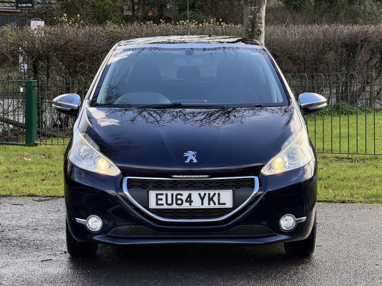 Used Peugeot 208 2014 for sale - 77228256: Photo 2