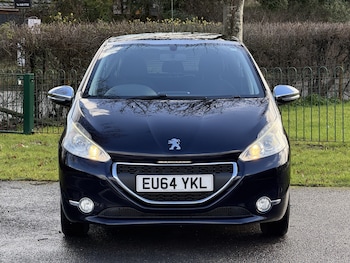Used Peugeot 208 2014 for sale - 77228256: Photo