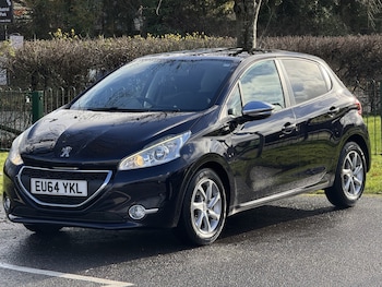 Used Peugeot 208 2014 for sale - 77228256: Photo