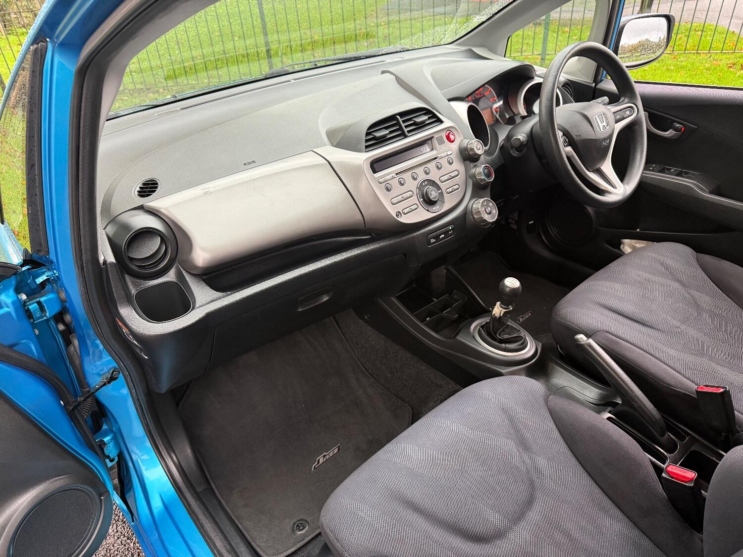 Used Honda Jazz 2010 for sale - 76439873: Photo 11