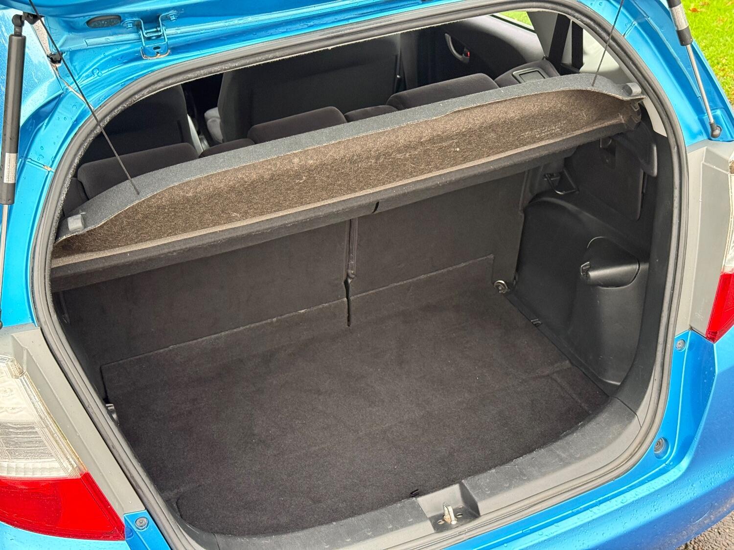 Used Honda Jazz 2010 for sale - 76439873: Photo 19