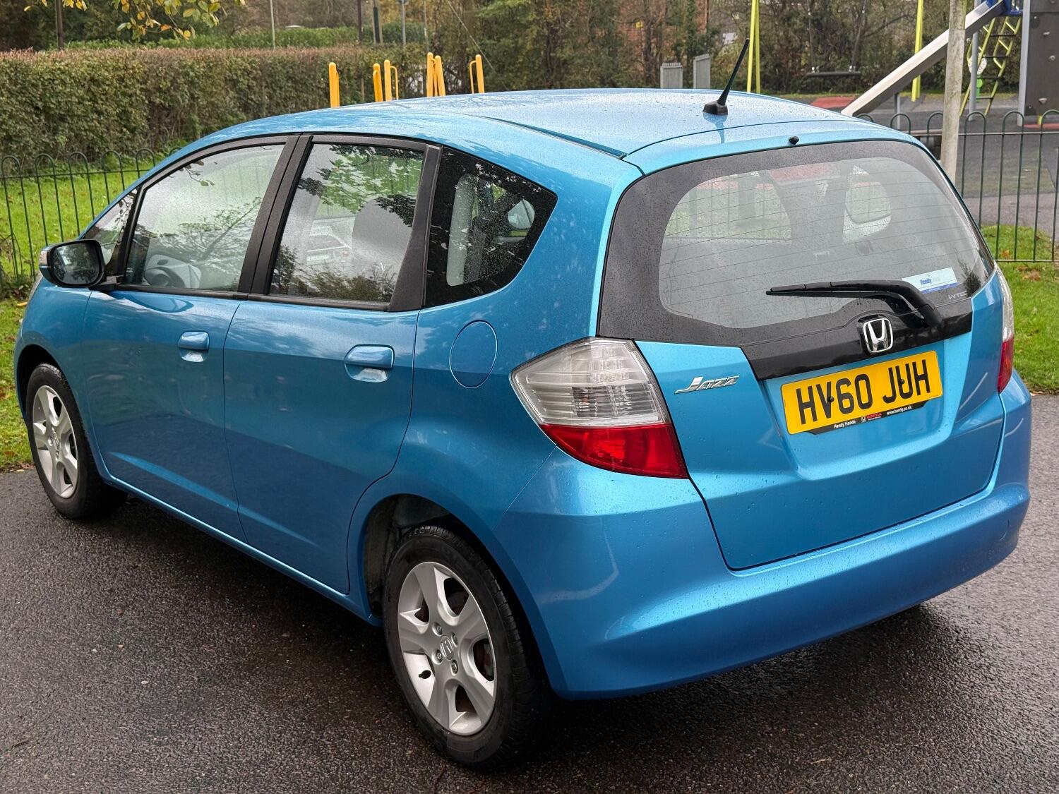 Used Honda Jazz 2010 for sale - 76439873: Photo 2