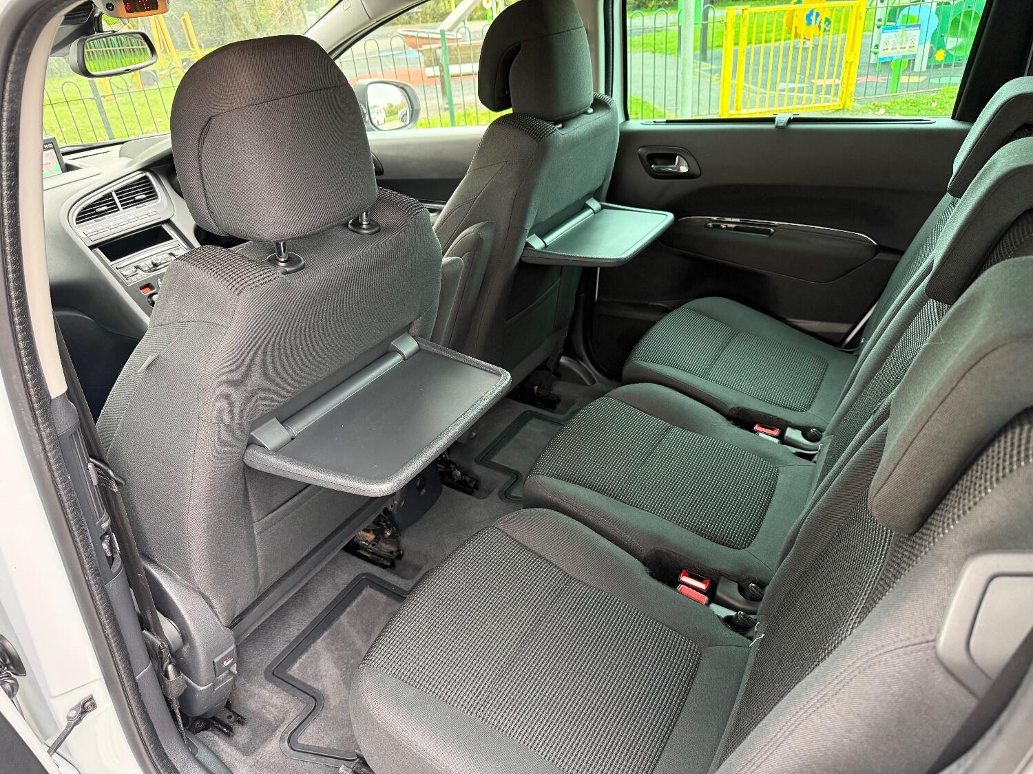 Used Peugeot 5008 2015 for sale - 76334764: Photo 16