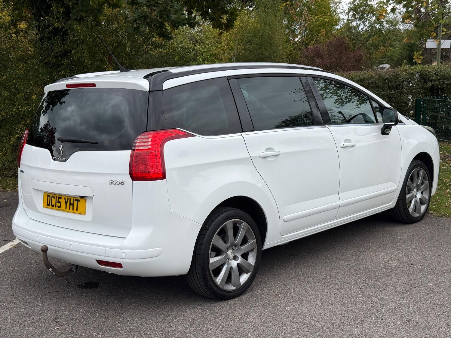 Used Peugeot 5008 2015 for sale - 76334764: Photo 2