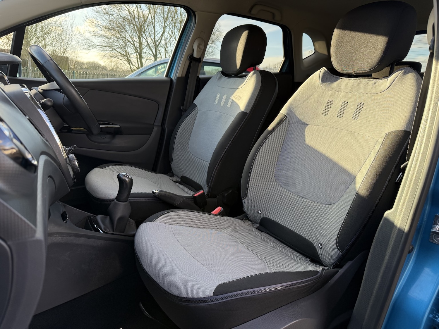 Used Renault Captur 2014 for sale - 77357239: Photo 11