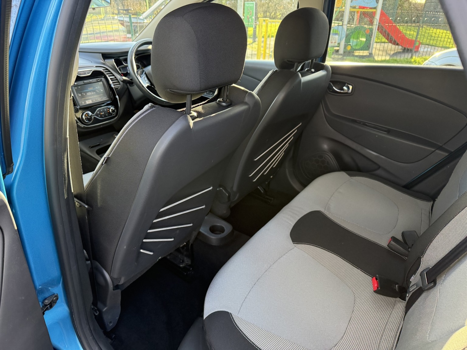 Used Renault Captur 2014 for sale - 77357239: Photo 12