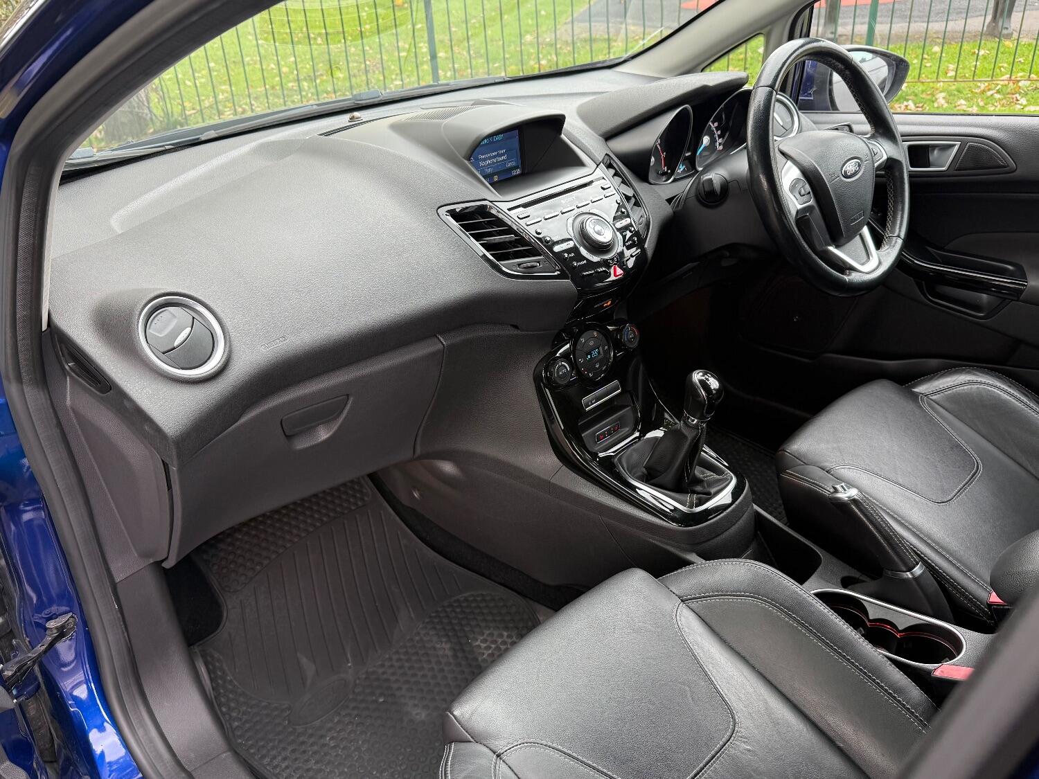 Used Ford Fiesta 2017 for sale - 76334792: Photo 10