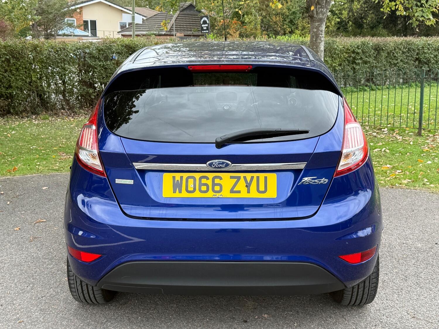 Used Ford Fiesta 2017 for sale - 76334792: Photo 2