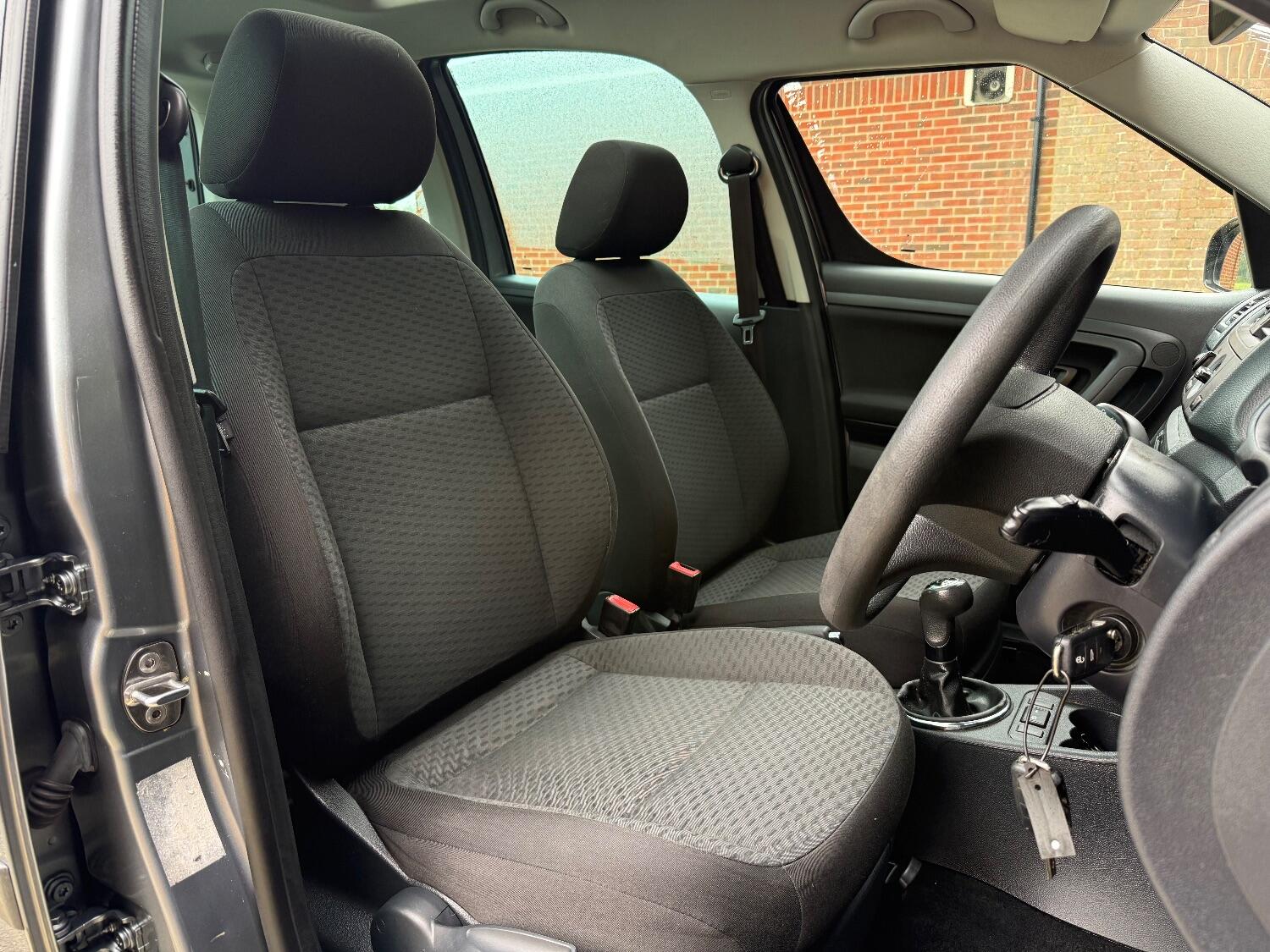 Used Skoda Roomster 2012 for sale - 76156744: Photo 9