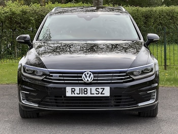 Used Volkswagen Passat 2018 for sale - 78182788: Photo