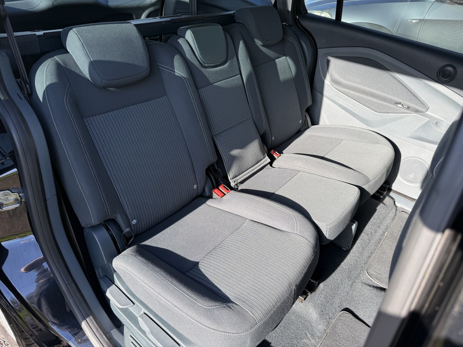 Used Ford Grand C-Max 2013 for sale - 77701110: Photo 15