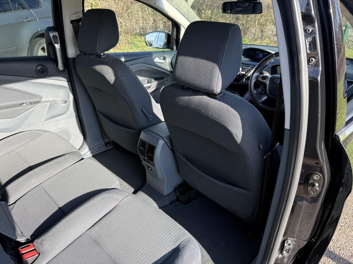 Used Ford Grand C-Max 2013 for sale - 77701110: Photo 16