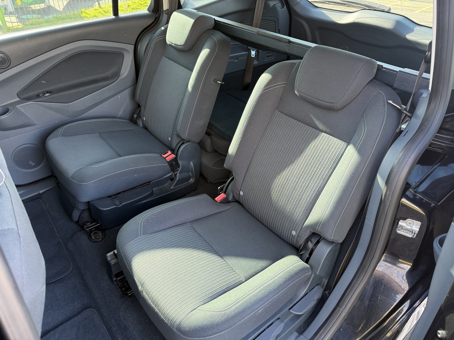 Used Ford Grand C-Max 2013 for sale - 77701110: Photo 17