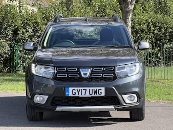 Used Dacia Sandero Stepway 2017 for sale - 79872622: Photo