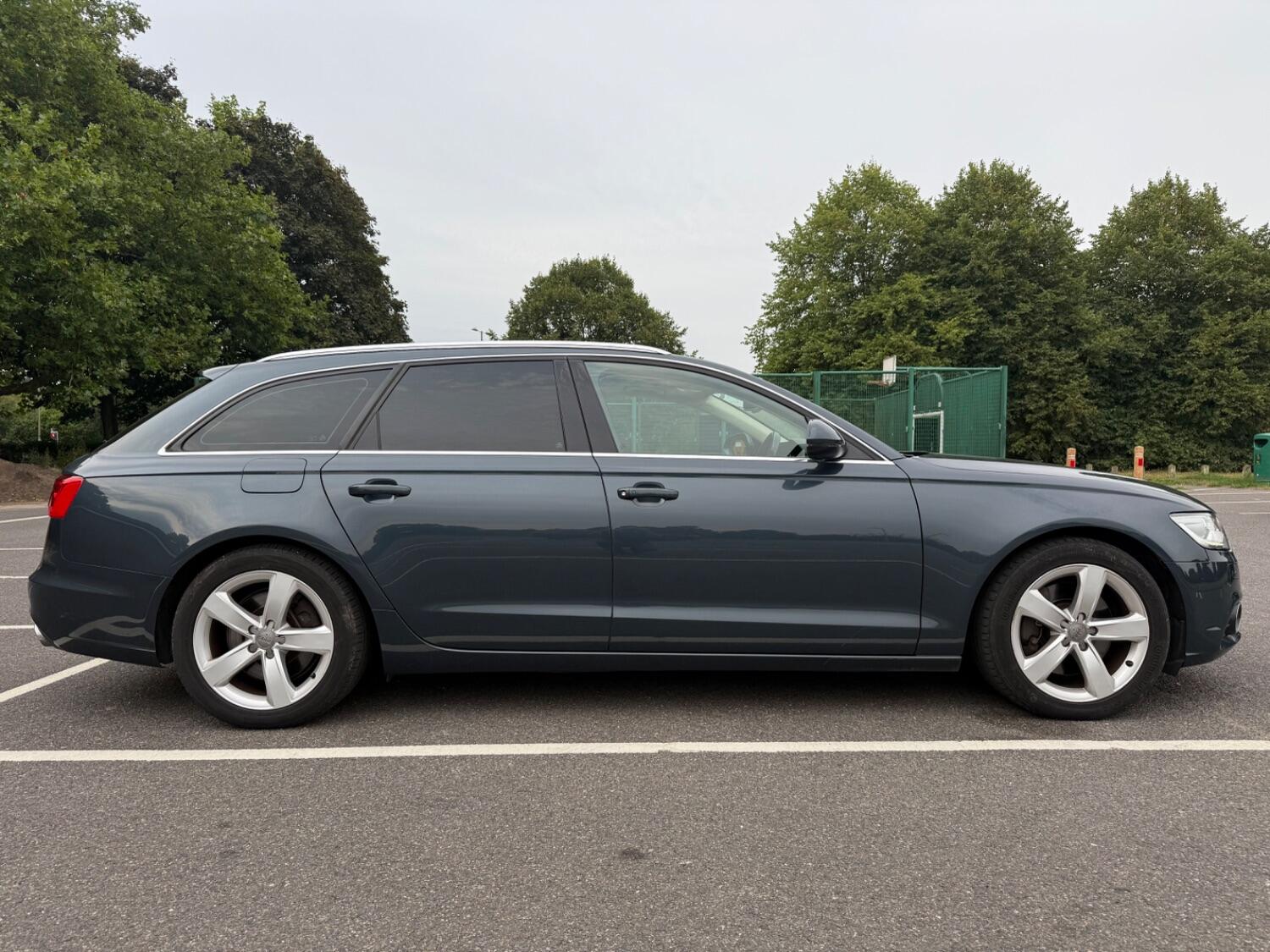 Used Audi A6 Avant 2012 for sale - 76624398: Photo 4