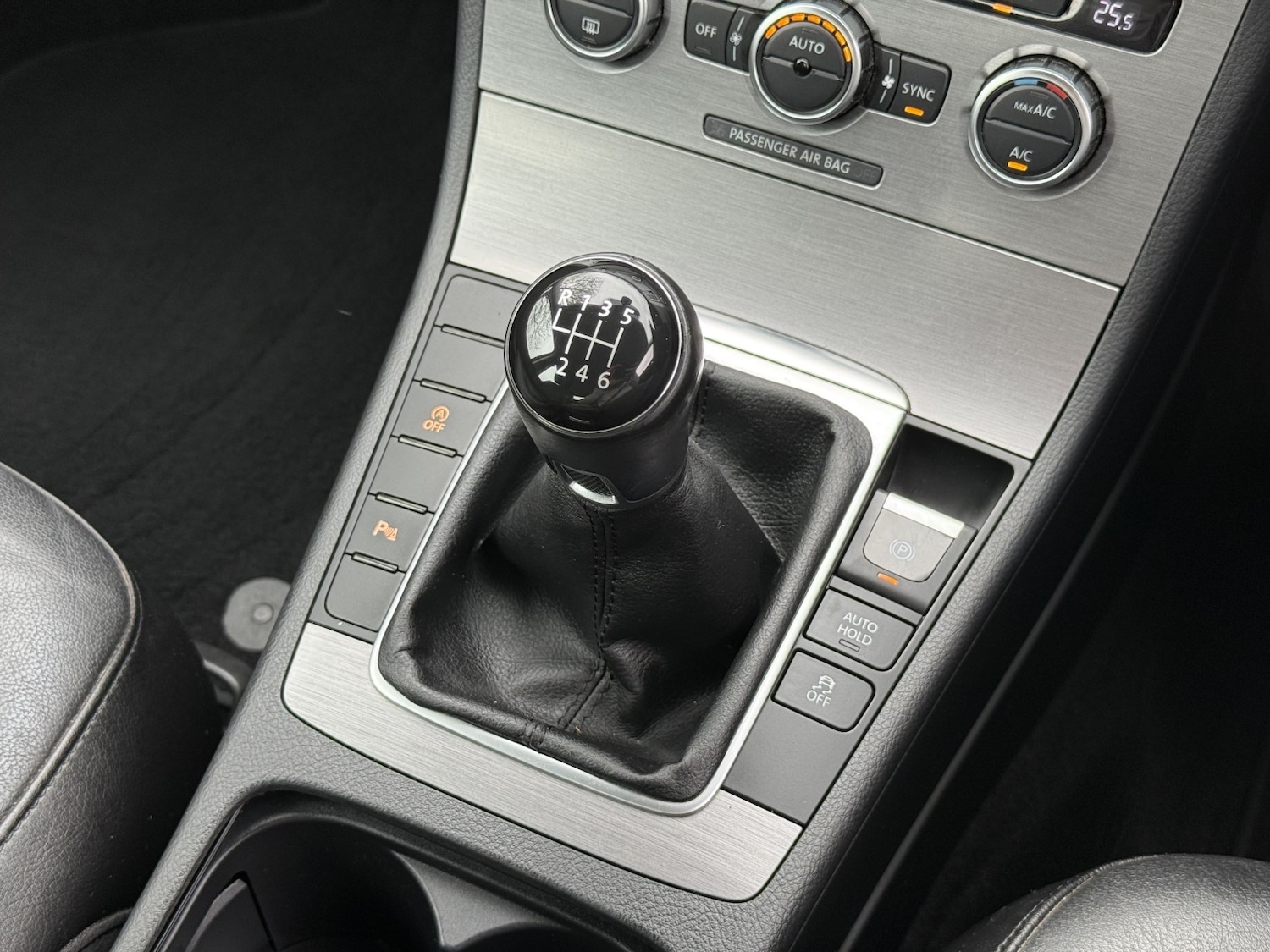 Used Volkswagen Passat 2014 for sale - 78125180: Photo 20