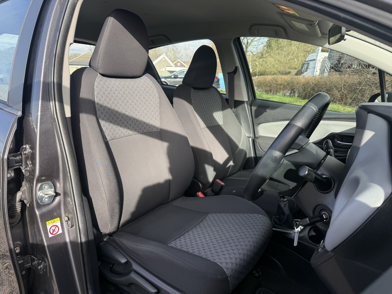 Used Toyota Yaris 2014 for sale - 77501525: Photo 8