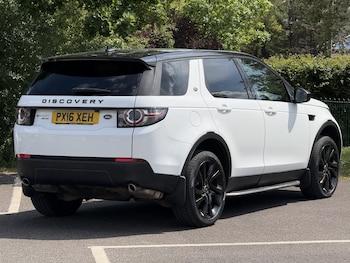 Used Land Rover Discovery Sport 2016 for sale - 78538687: Photo