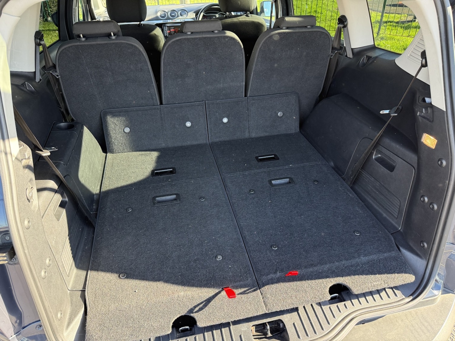 Used Ford S-Max 2014 for sale - 77938242: Photo 19