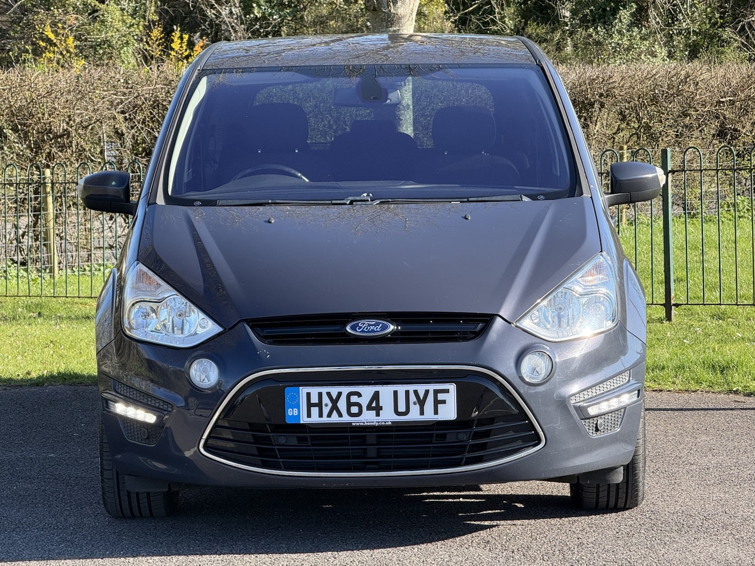 Used Ford S-Max 2014 for sale - 77938242: Photo 2